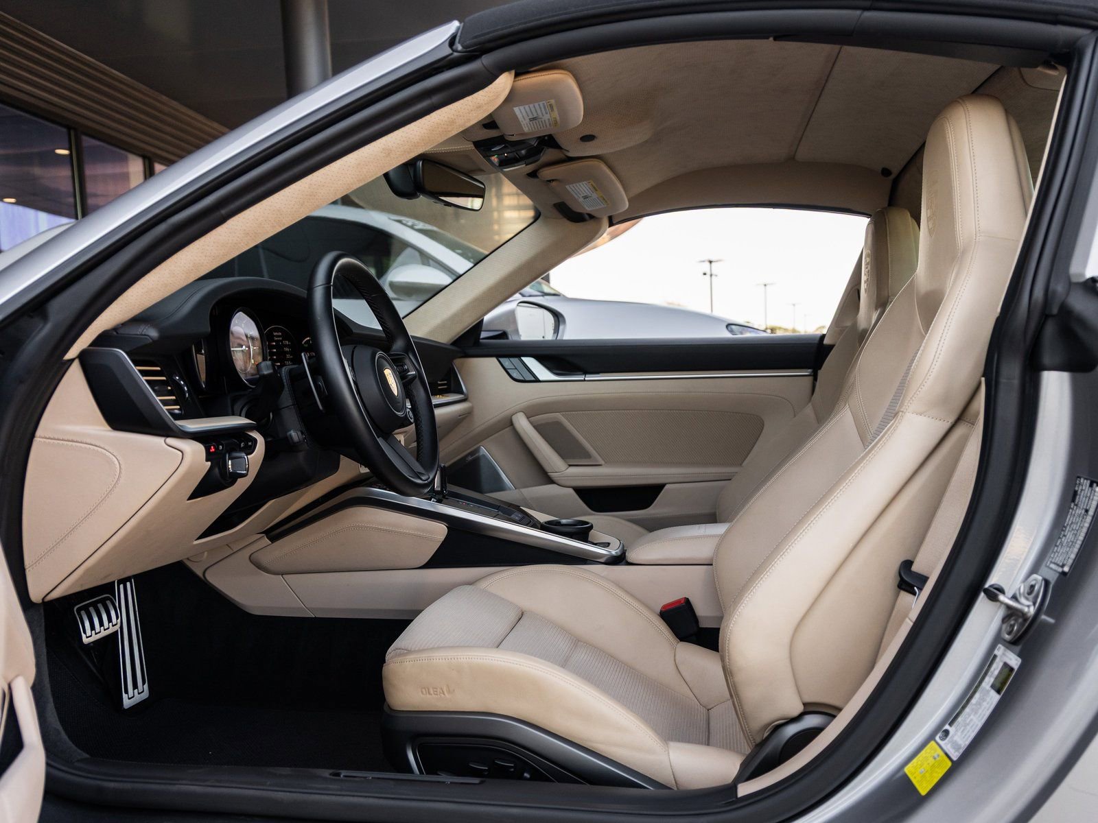 Certified 2021 Porsche 911 Targa 4S Heritage Design image 34