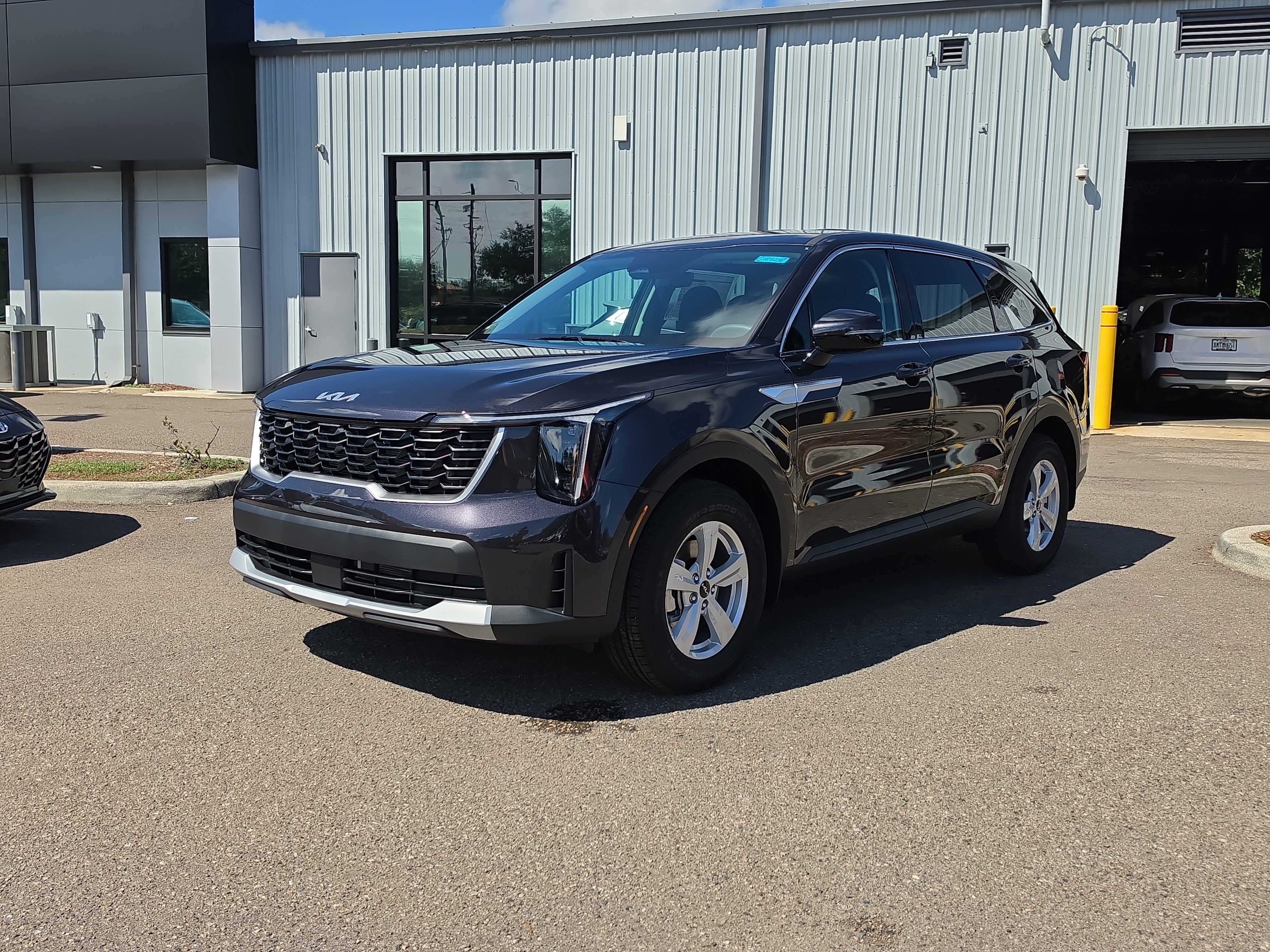 New 2026 Kia Sorento LX FWD image 5