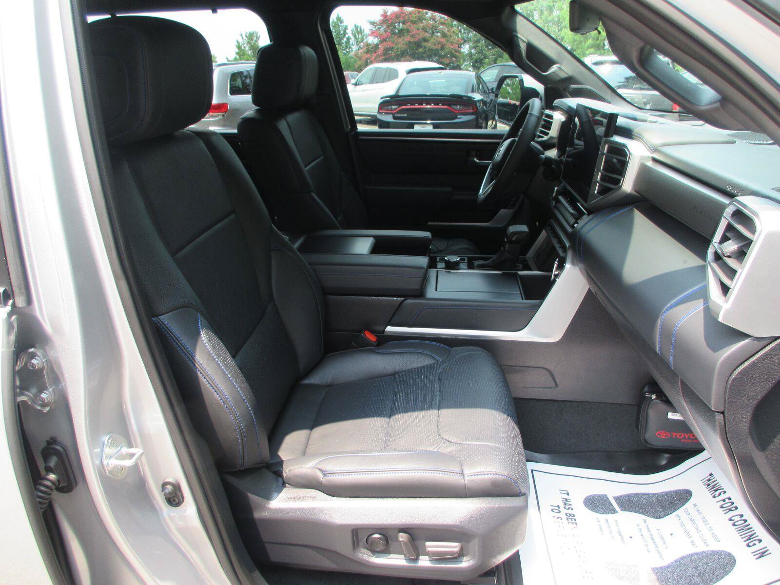 Used 2025 Toyota Tundra Platinum w/ TRD Off-Road Package AWD/4WD image 17