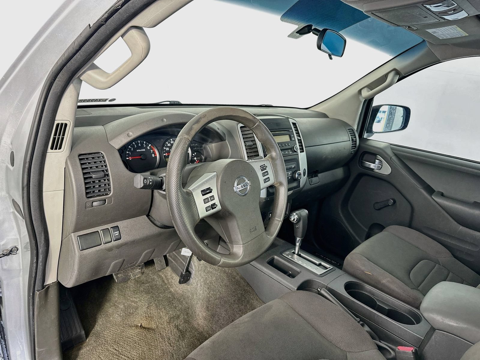 Used 2015 Nissan Frontier S RWD image 9