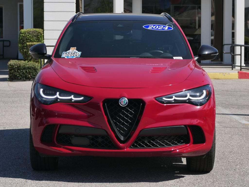 Used 2024 Alfa Romeo Stelvio Quadrifoglio w/ Active Assist Plus Package AWD/4WD image 6