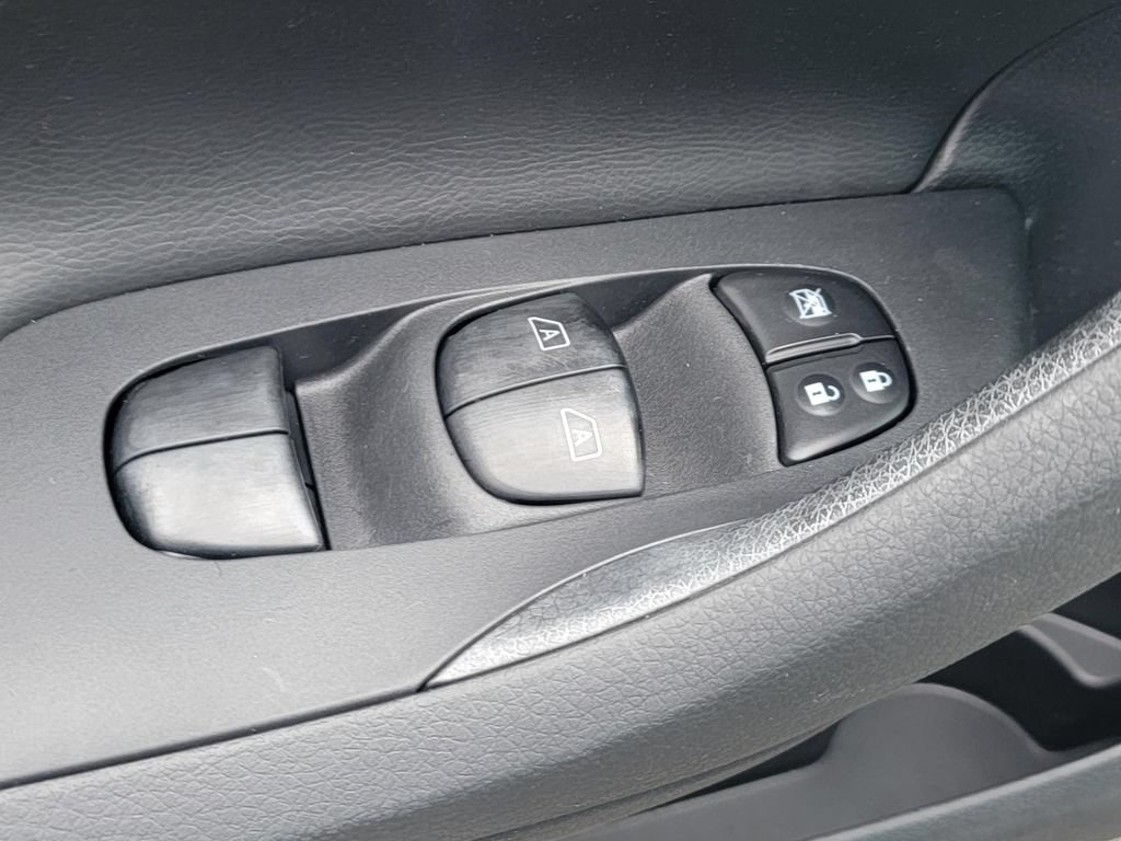Used 2015 Nissan Altima 3.5 SL FWD image 35