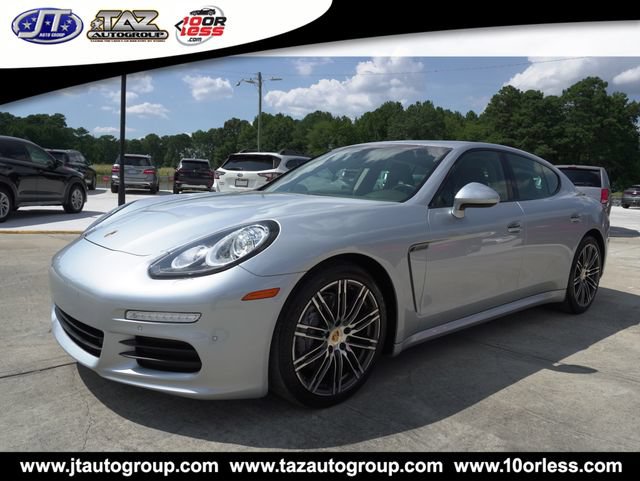 Used 2016 Porsche Panamera RWD image 9