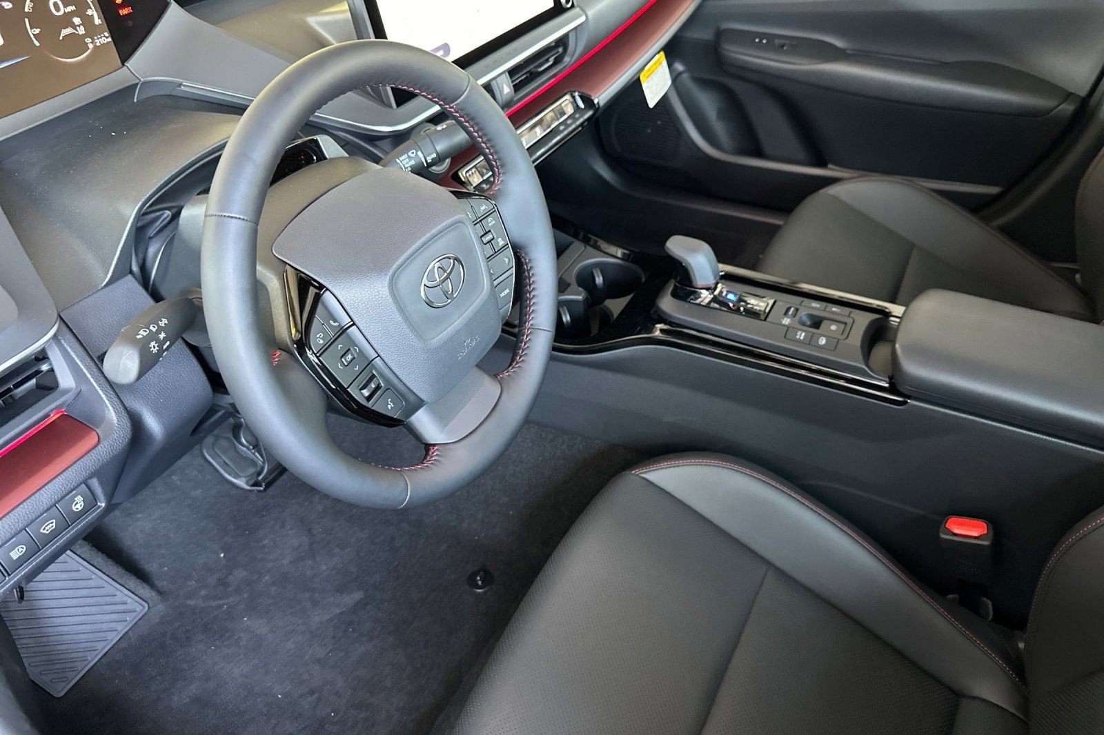 New 2026 Toyota Prius Plug-In Hybrid FWD image 9
