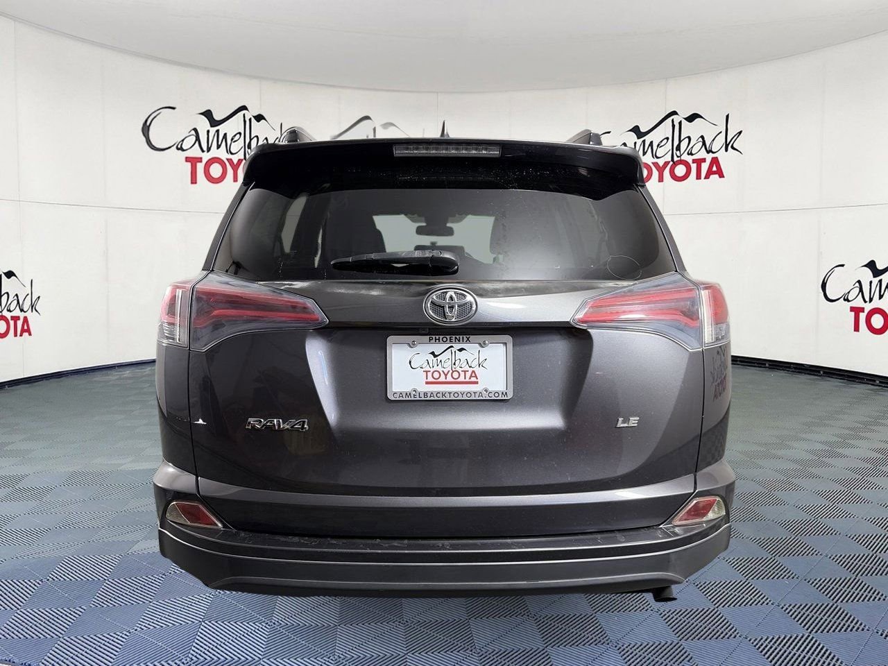 Used 2018 Toyota RAV4 LE w/ Carpet Mat Package FWD image 6
