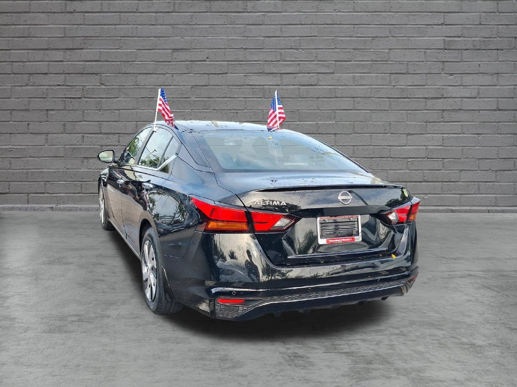 Certified 2024 Nissan Altima 2.5 S FWD image 9