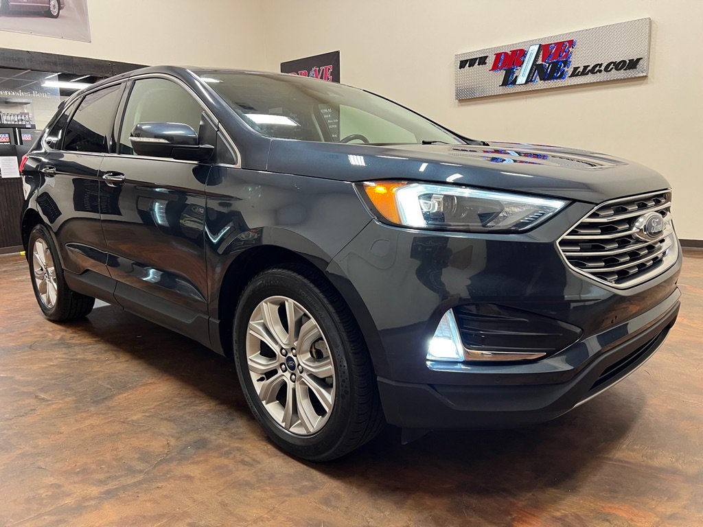 Used 2022 Ford Edge Titanium AWD/4WD image 3