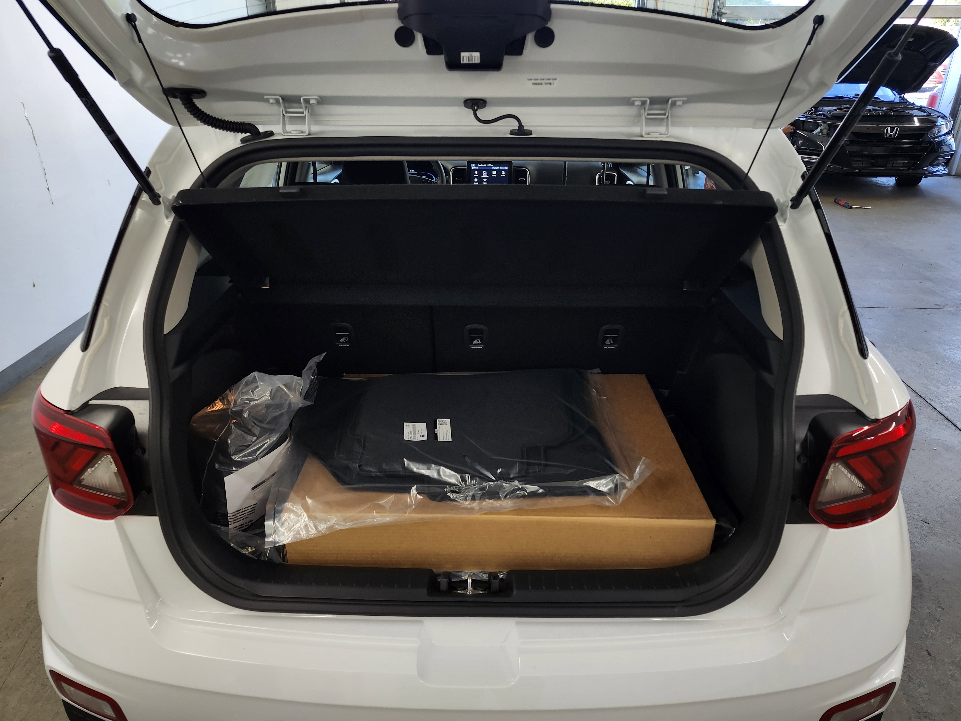 New 2026 Hyundai Venue SEL image 16