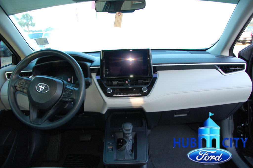 Used 2026 Toyota Corolla Cross L FWD image 18