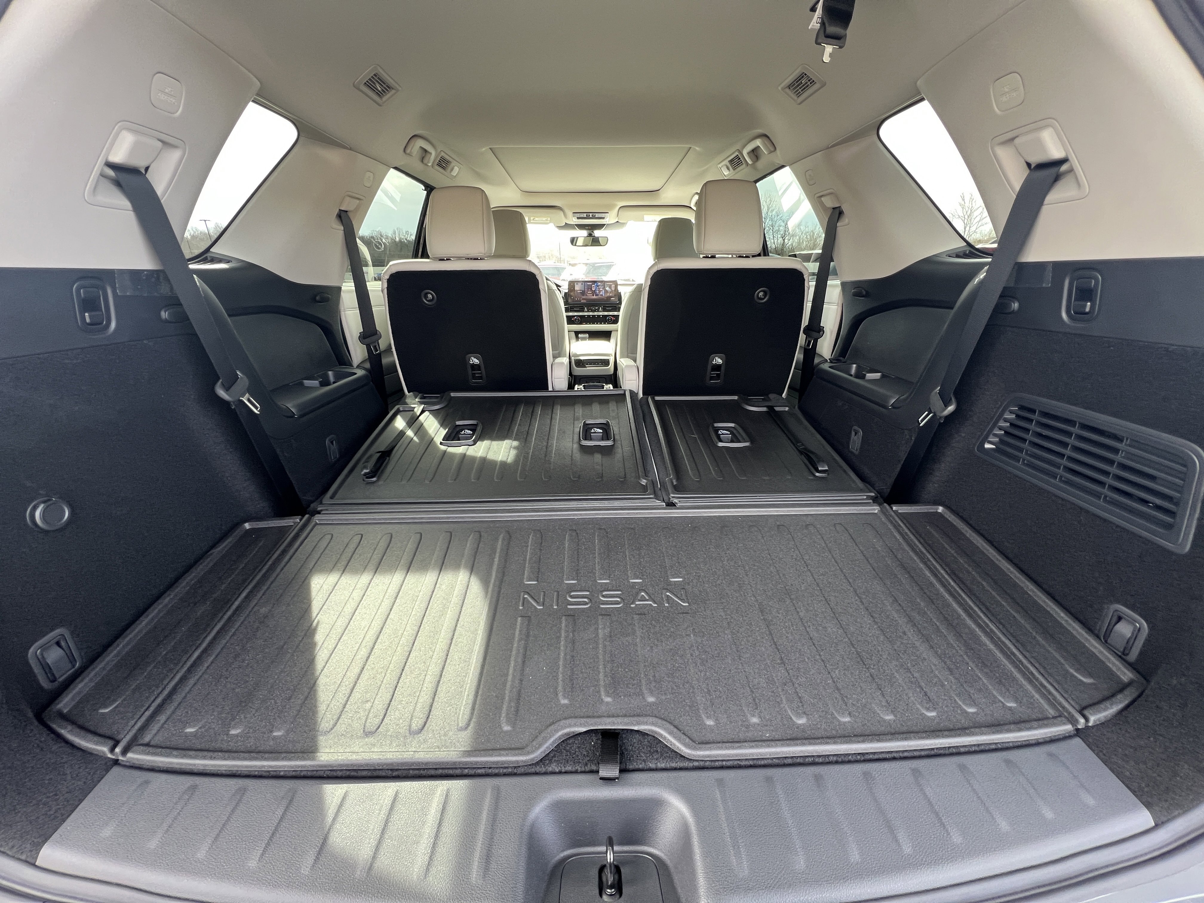 New 2026 Nissan Pathfinder SL image 38