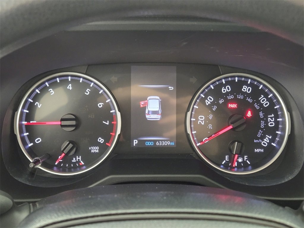 Used 2020 Toyota RAV4 LE image 33