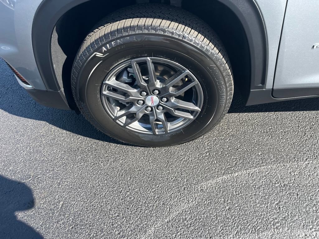 Used 2025 GMC Acadia Elevation image 36