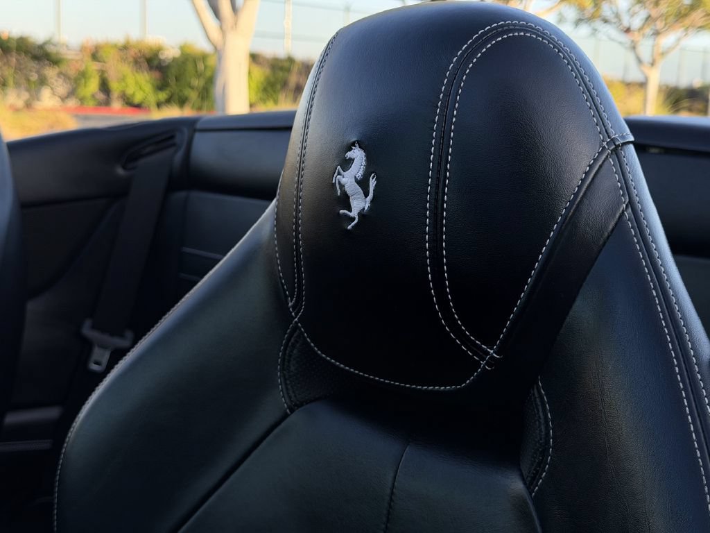 Used 2016 Ferrari California T RWD image 22