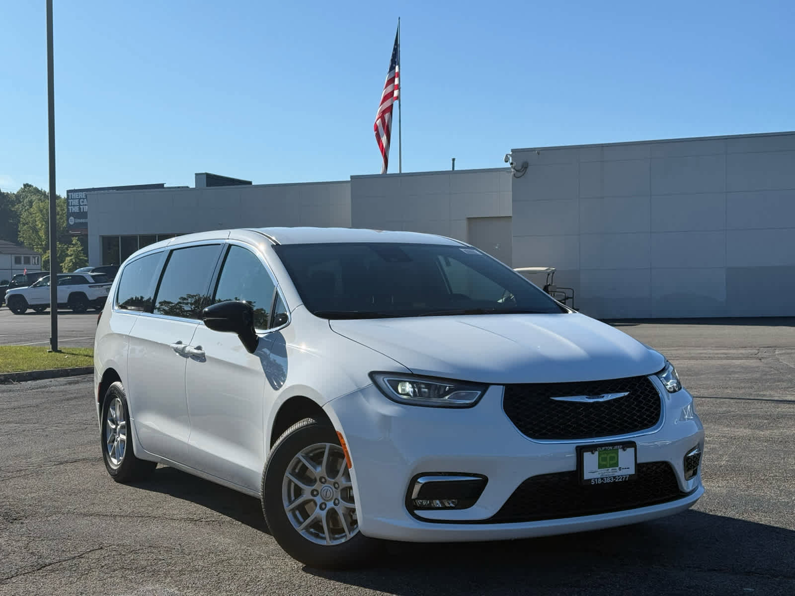 New 2026 Chrysler Pacifica Select