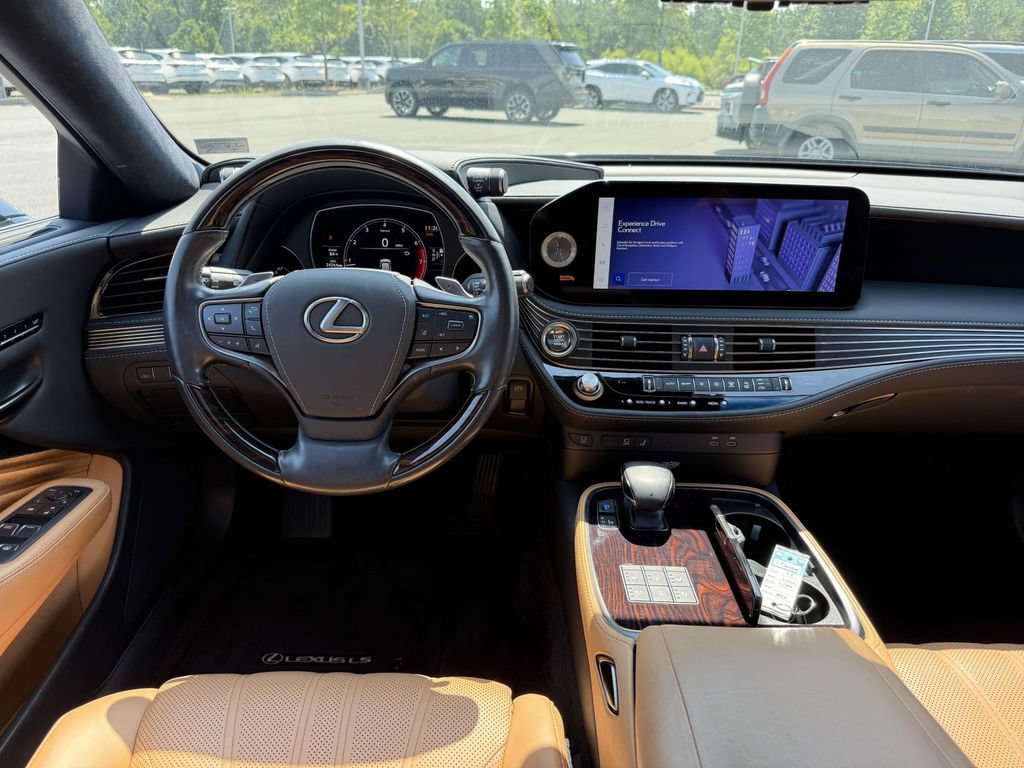 Used 2023 Lexus LS 500 AWD w/ Luxury Package image 8