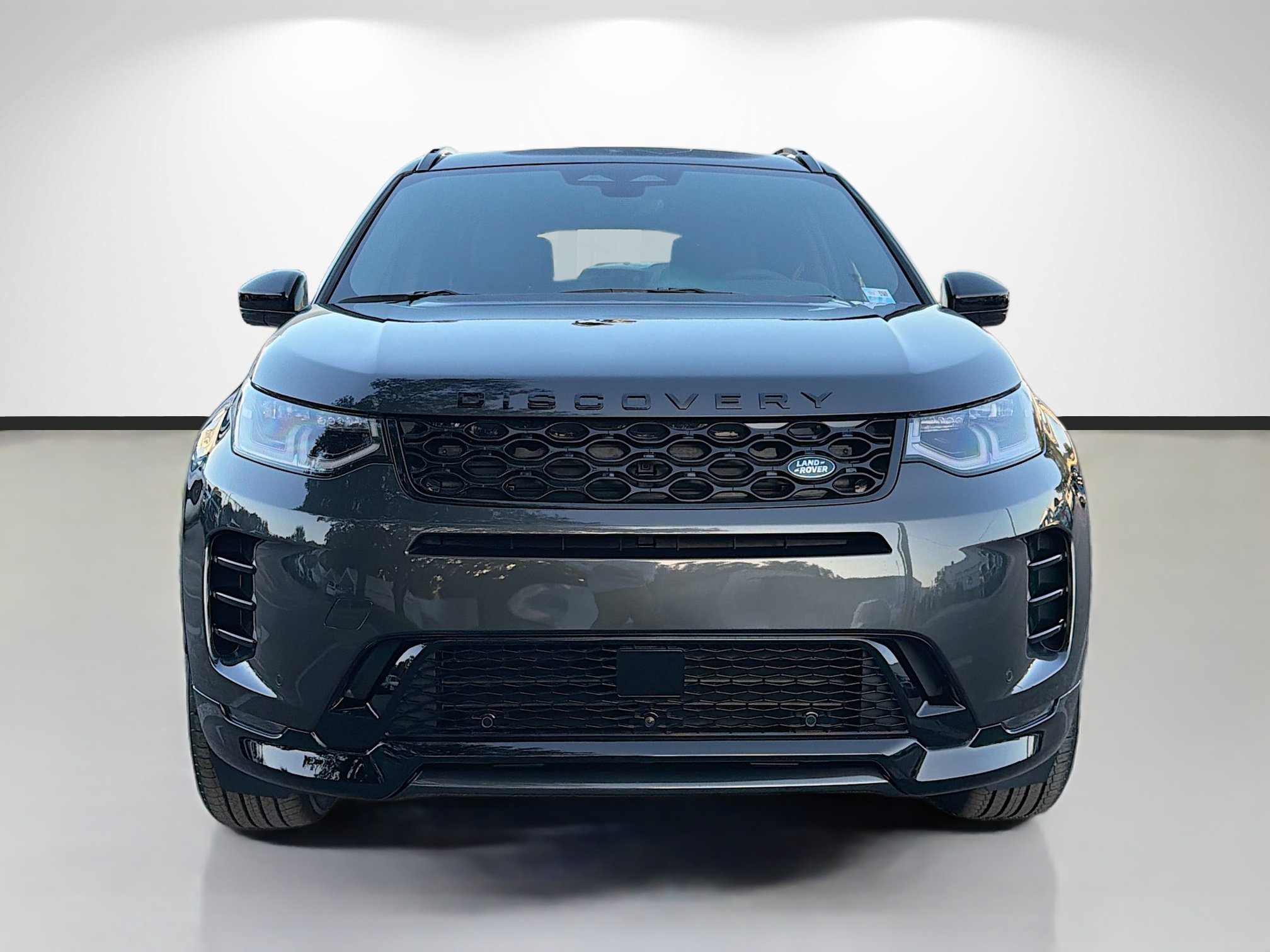 New 2026 Land Rover Discovery Sport Landmark AWD/4WD image 8