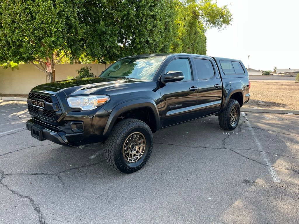 Used 2023 Toyota Tacoma 4x4 Double Cab image 4