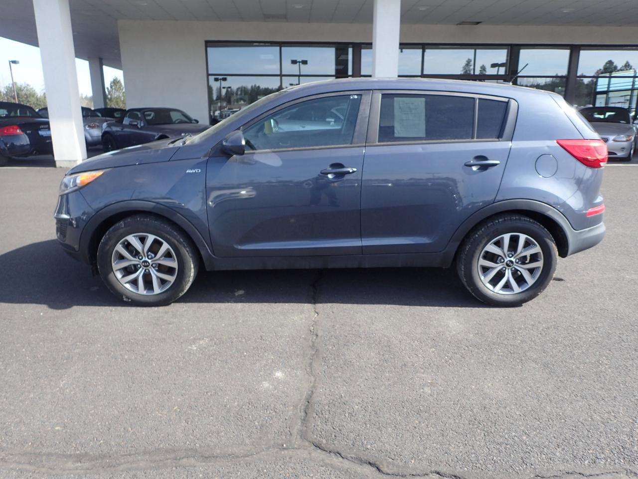 Used 2016 Kia Sportage LX AWD/4WD image 2