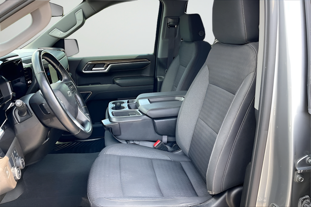 Used 2023 Chevrolet Silverado 1500 RST RWD image 17