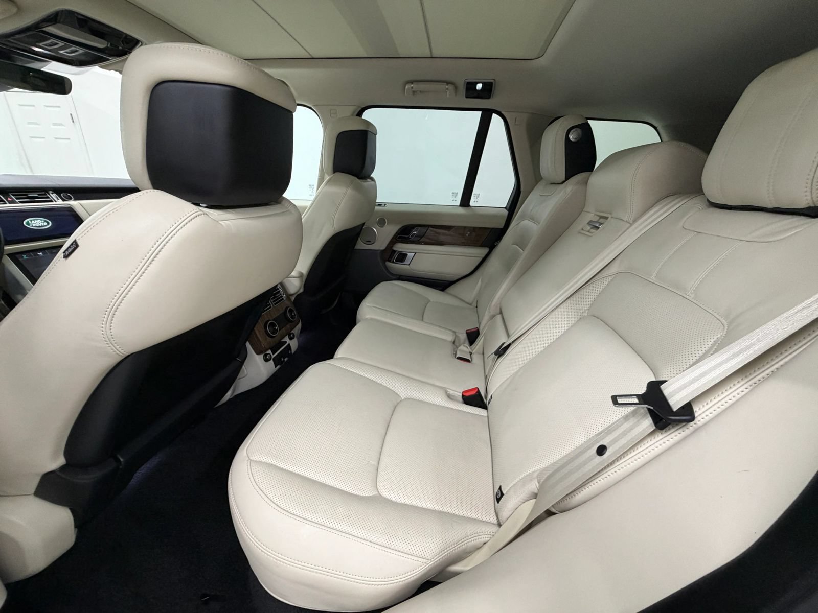 Used 2020 Land Rover Range Rover HSE AWD/4WD image 16