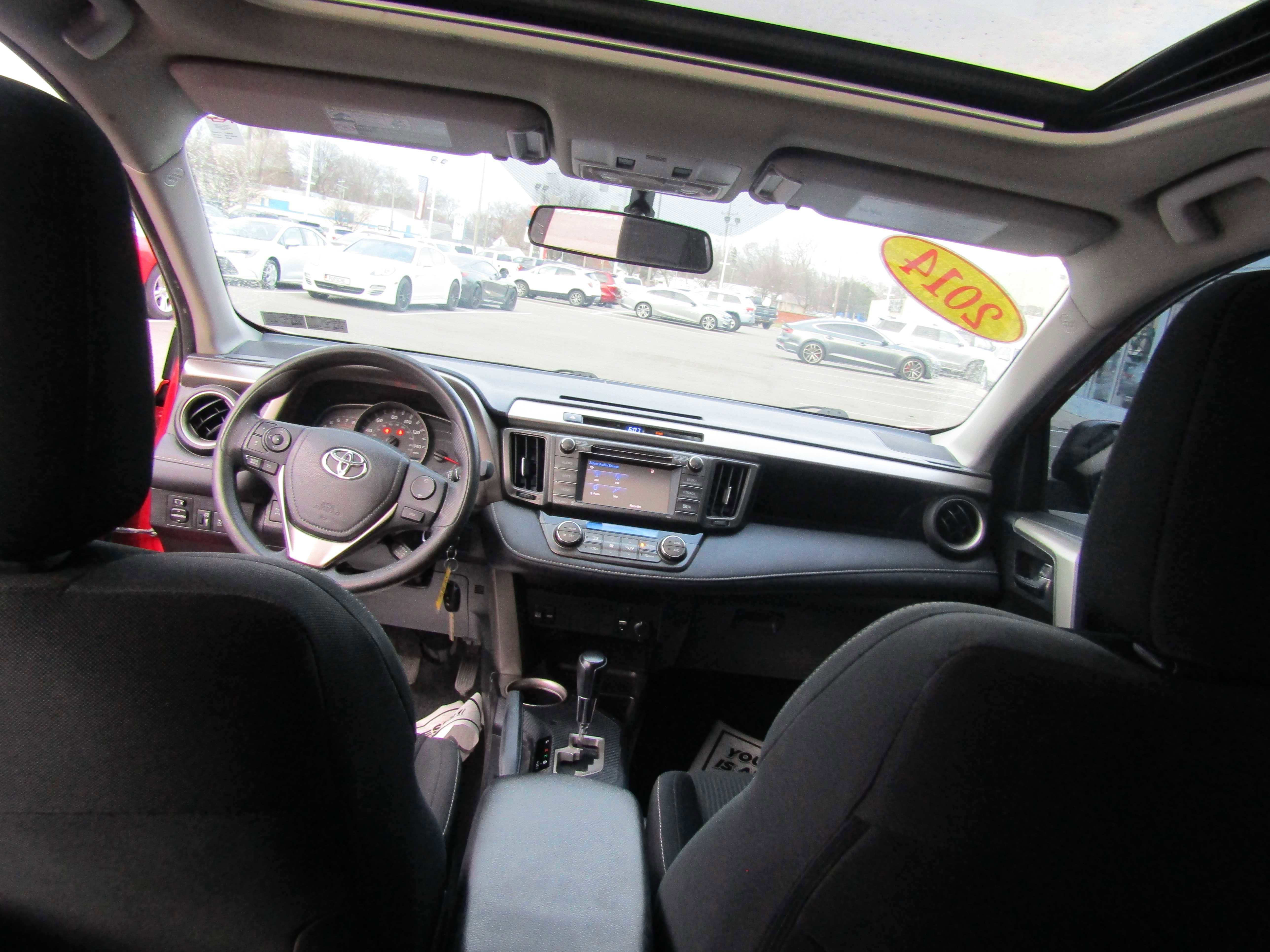 Used 2014 Toyota RAV4 XLE AWD/4WD image 22
