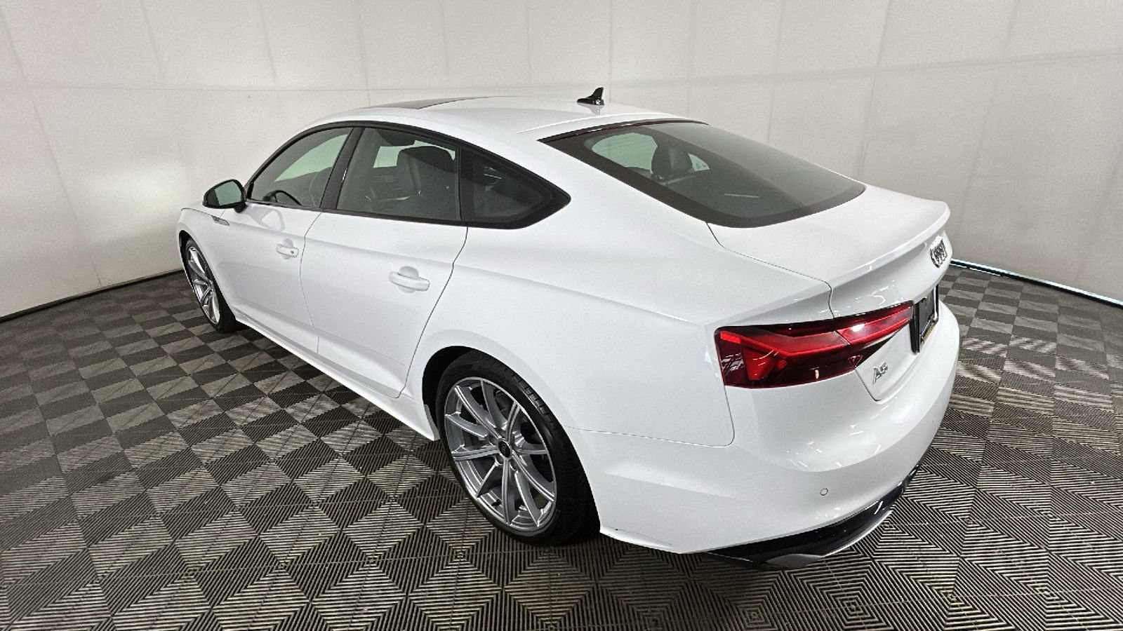Used 2025 Audi A5 2.0T Premium Plus AWD/4WD image 4