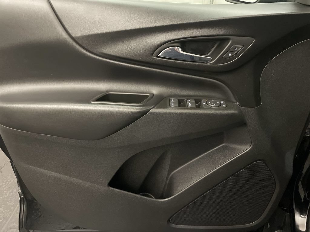 Used 2022 Chevrolet Equinox LT FWD image 15