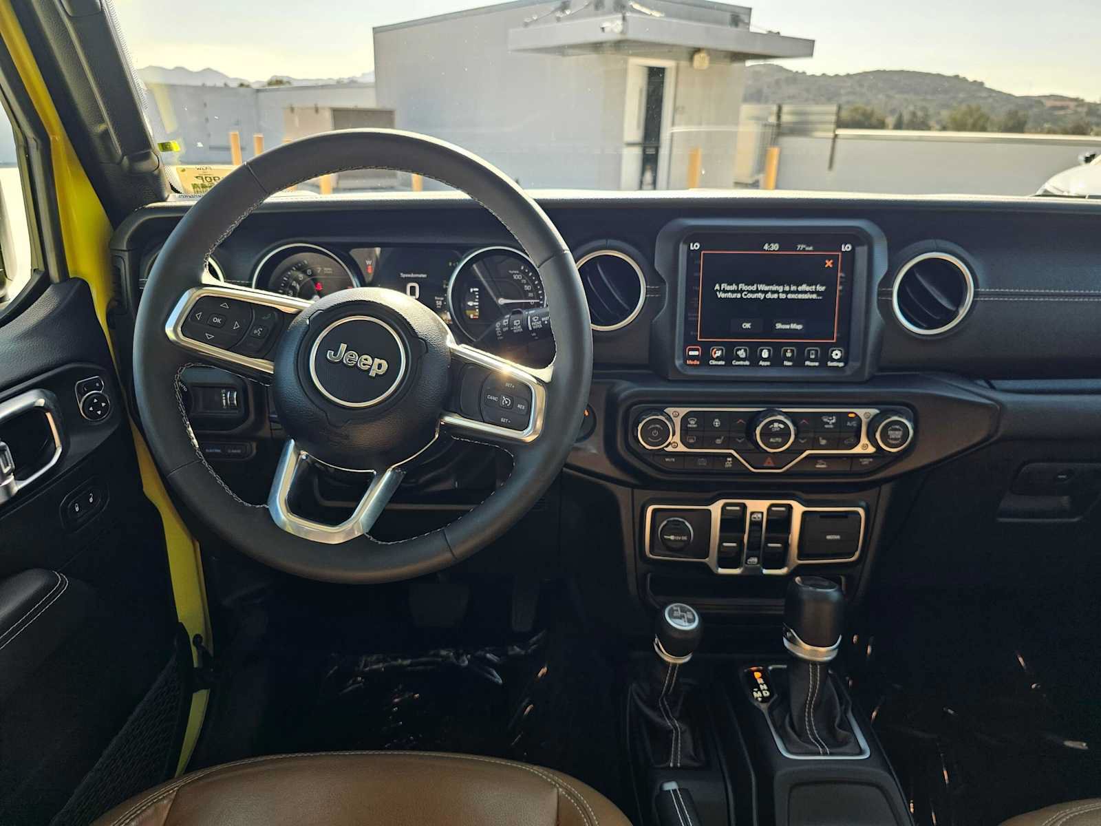 Used 2023 Jeep Wrangler Unlimited Sahara w/ Cold Weather Group AWD/4WD image 18