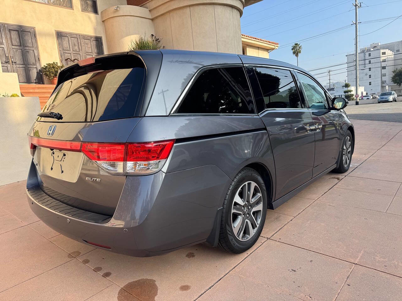 Used 2016 Honda Odyssey Touring image 6