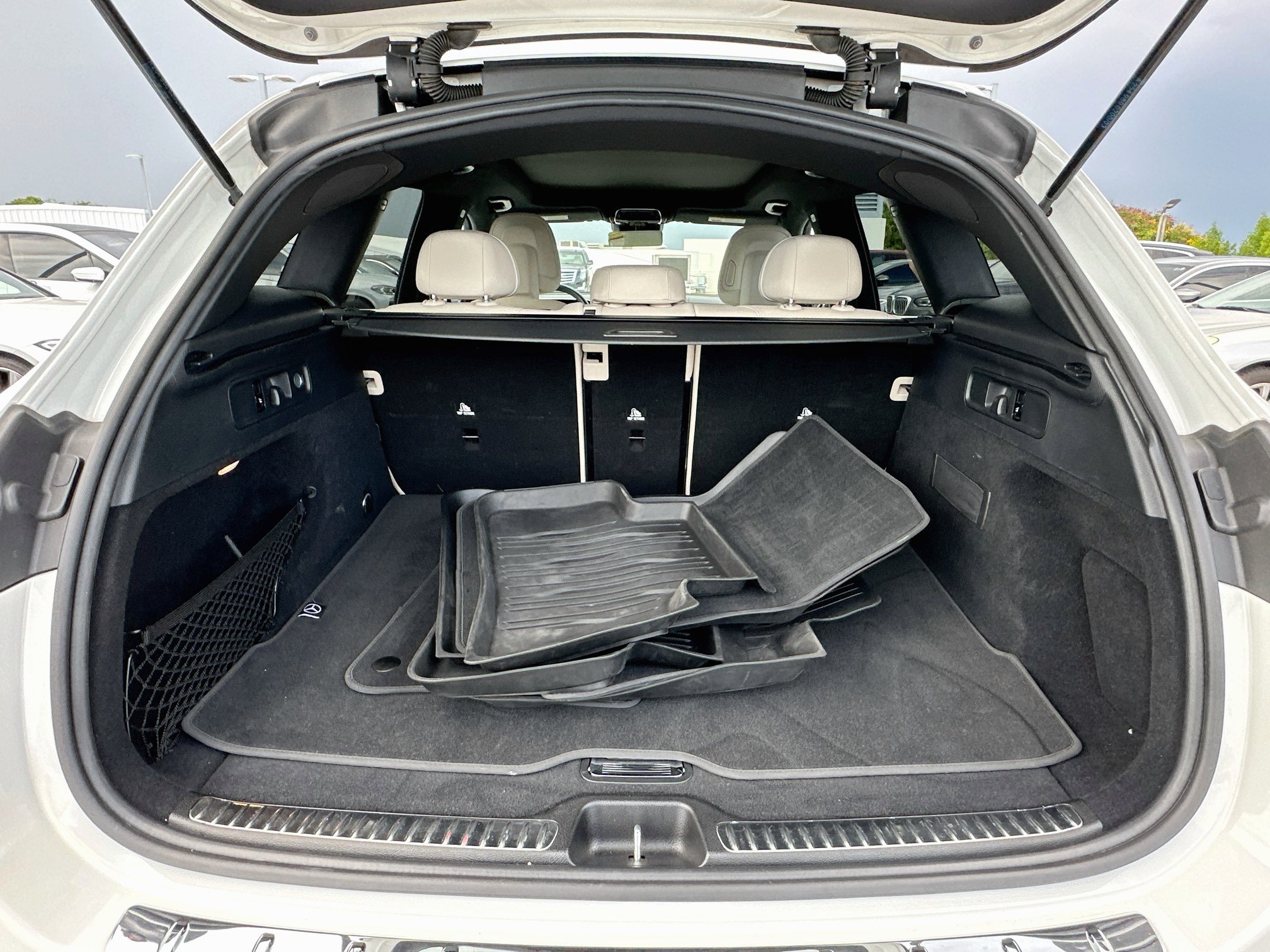 Used 2023 Mercedes-Benz GLC 300 image 28
