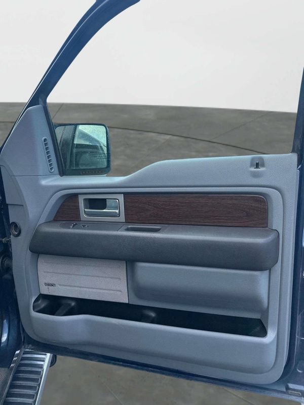 Used 2013 Ford F150 Lariat w/ Mid Equipment Group AWD/4WD image 13