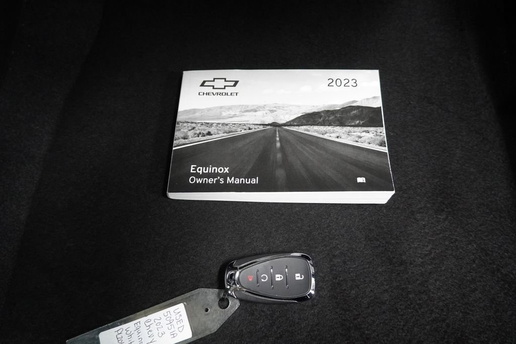 Used 2023 Chevrolet Equinox LS w/ LS Convenience Package image 27