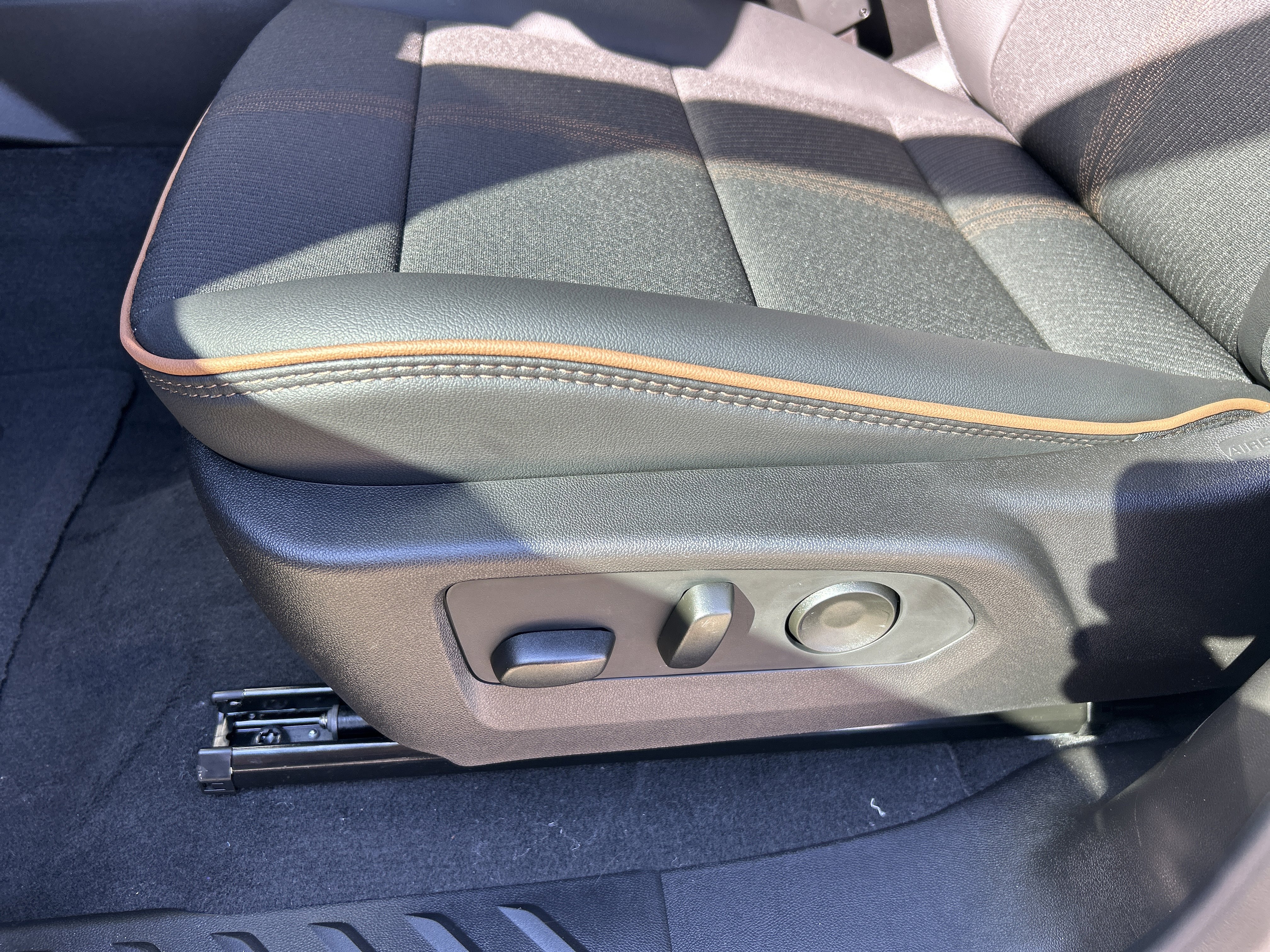 New 2026 GMC Canyon AT4 image 15