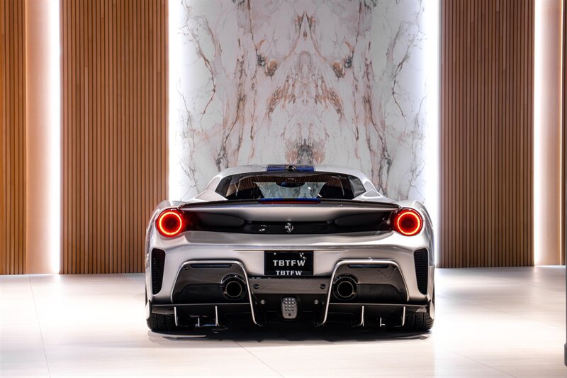 Used 2020 Ferrari 488 Pista Coupe RWD image 3