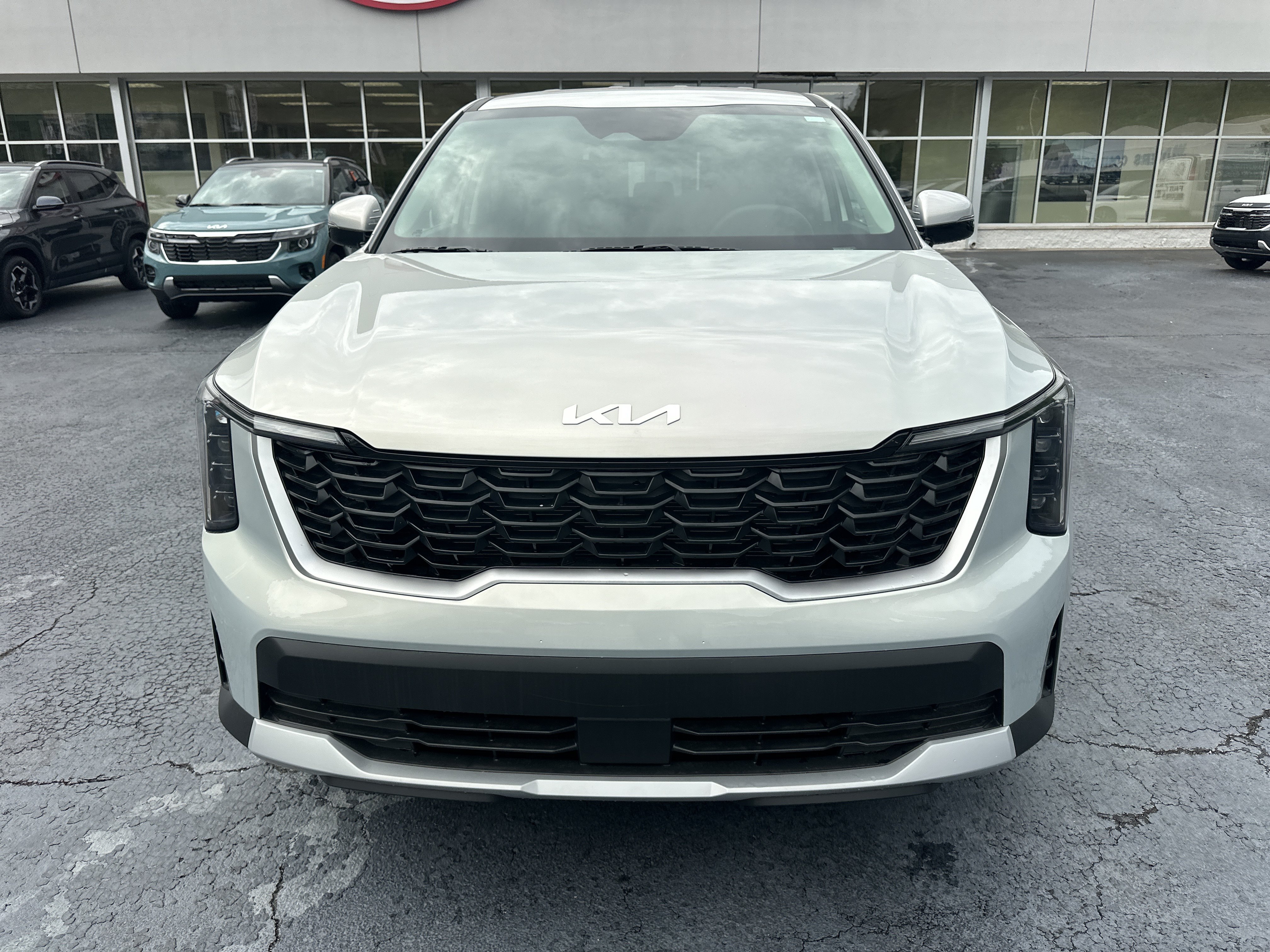 New 2026 Kia Sorento LX FWD image 6
