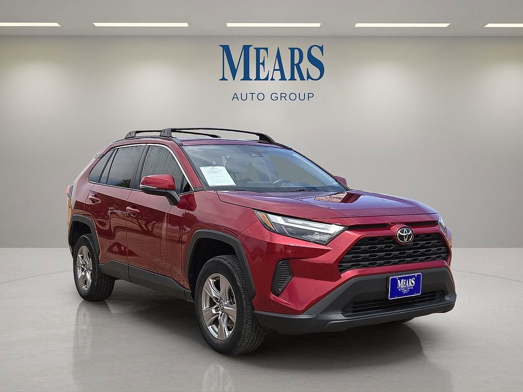 Used 2022 Toyota RAV4 XLE FWD image 7