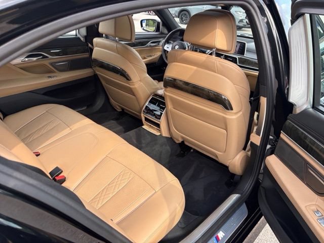 Used 2021 BMW 740i xDrive w/ M Sport Package AWD/4WD image 45