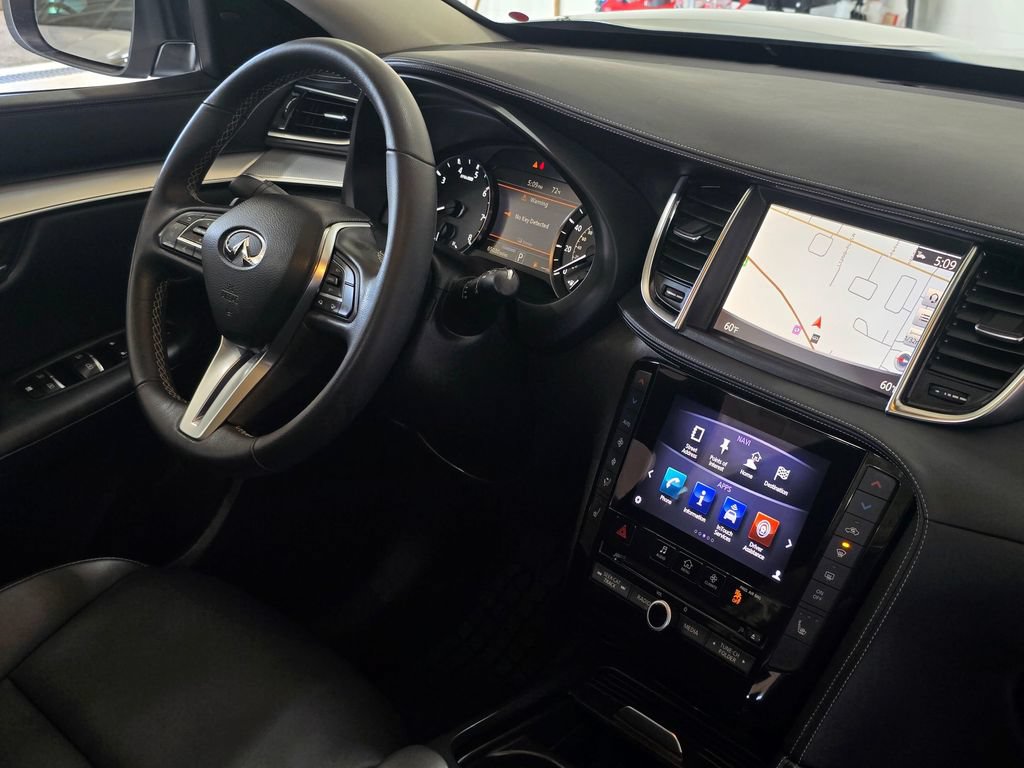 Used 2019 INFINITI QX50 Luxe w/ Navigation Package AWD/4WD image 31