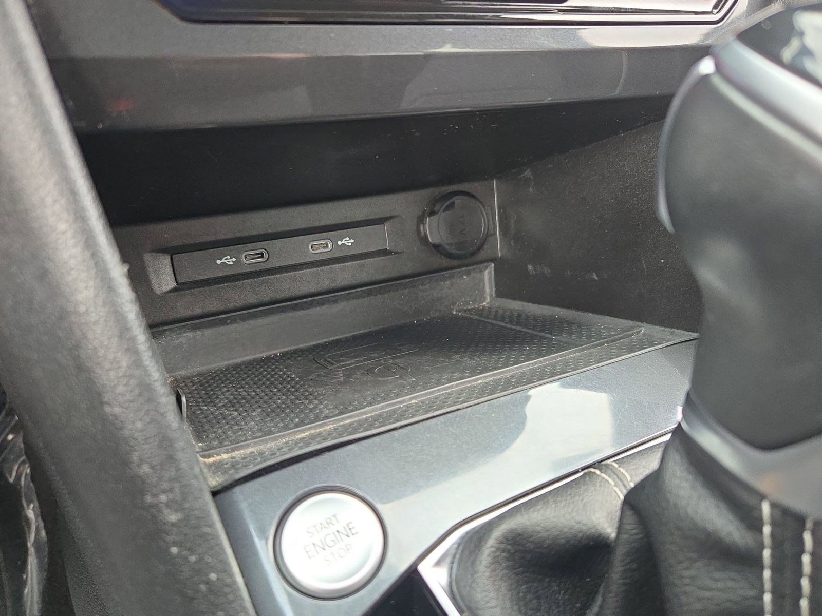 Used 2023 Volkswagen Tiguan SEL R-Line image 22