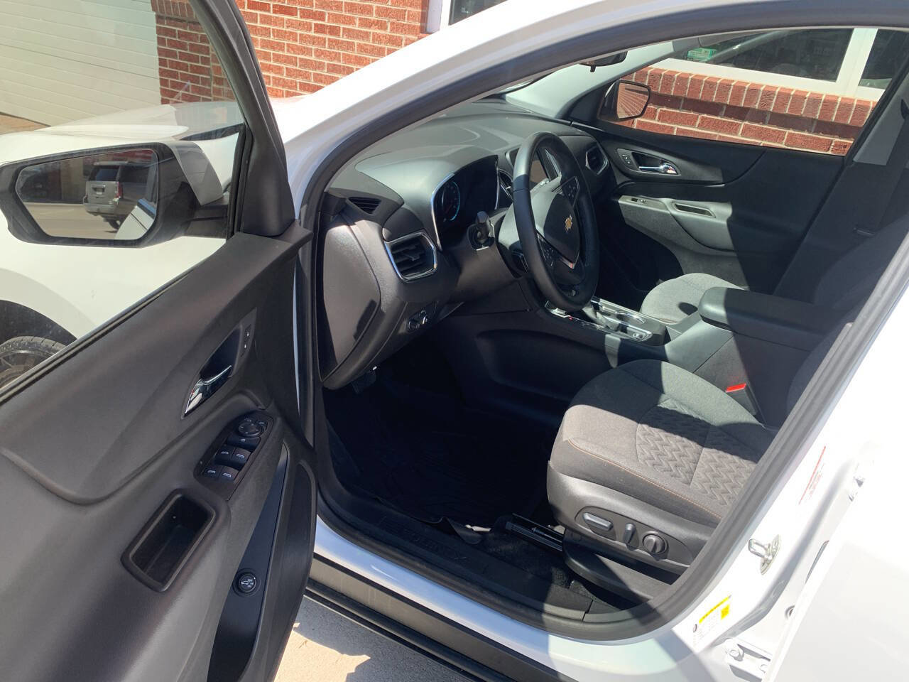 Used 2024 Chevrolet Equinox LT w/ LPO, Floor Liner Package AWD/4WD image 12
