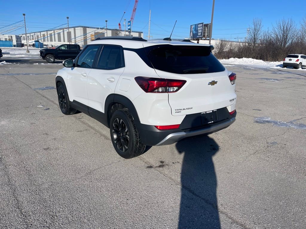 Used 2021 Chevrolet TrailBlazer LT image 3