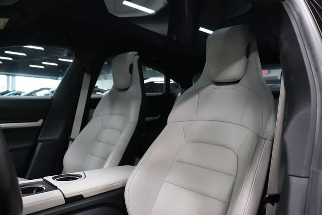 Used 2022 Porsche Taycan RWD image 11