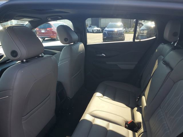 Certified 2025 Buick Envista Avenir image 9