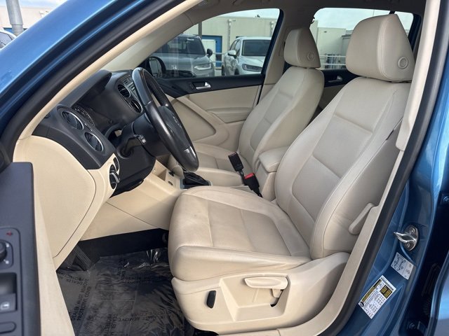 Used 2017 Volkswagen Tiguan S image 13