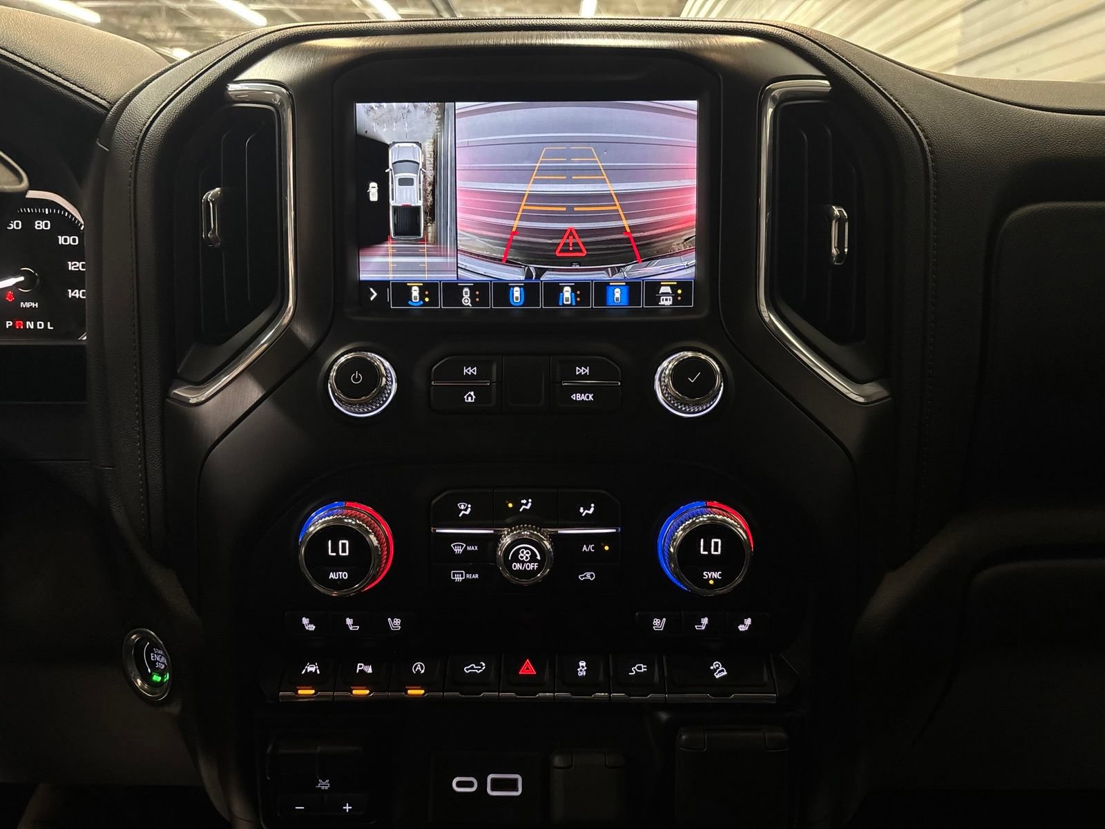 Used 2020 GMC Sierra 1500 AT4 w/ AT4 Premium Package AWD/4WD image 17