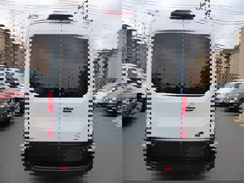 Used 2019 Ford Transit 350 XLT image 6