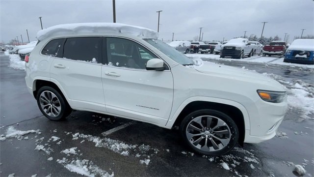 Used 2019 Jeep Cherokee Overland w/ Technology Group image 3