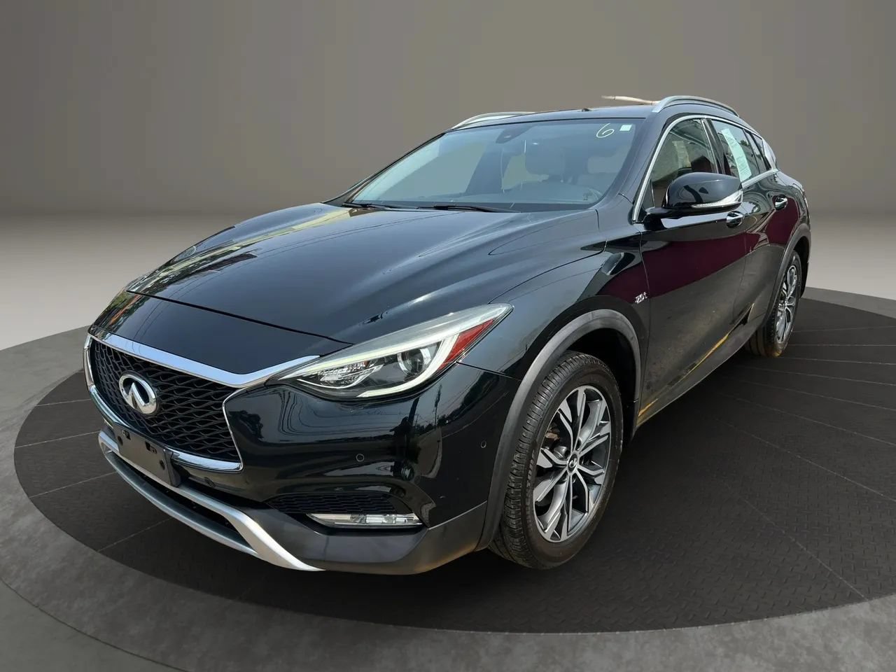 Used 2018 INFINITI QX30 Premium w/ Navigation Package