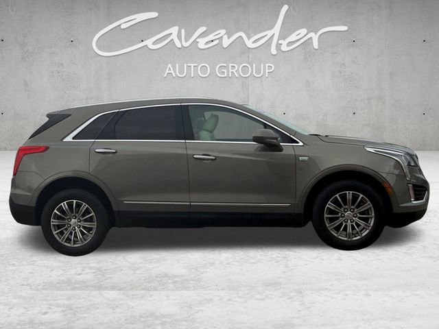 Used 2017 Cadillac XT5 Luxury w/ Driver Awareness Package image 17