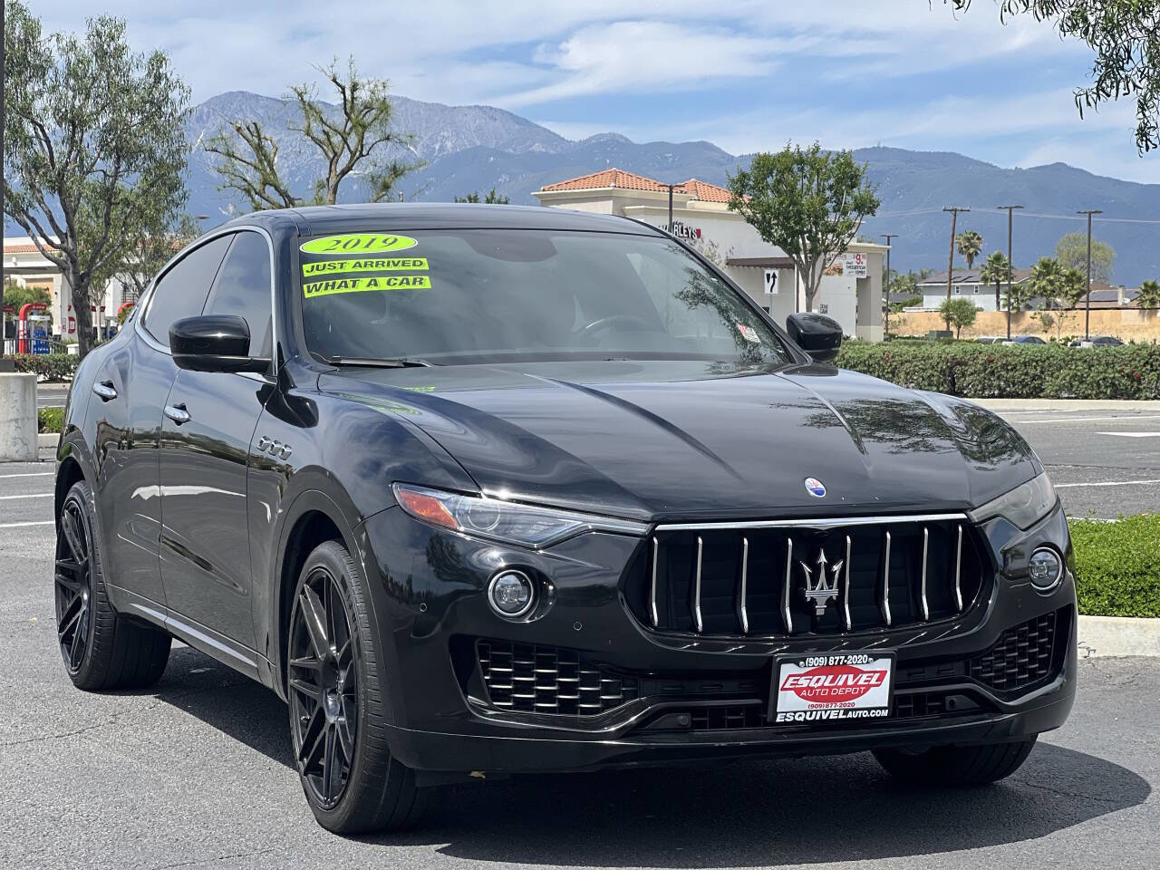 Used 2019 Maserati Levante image 6
